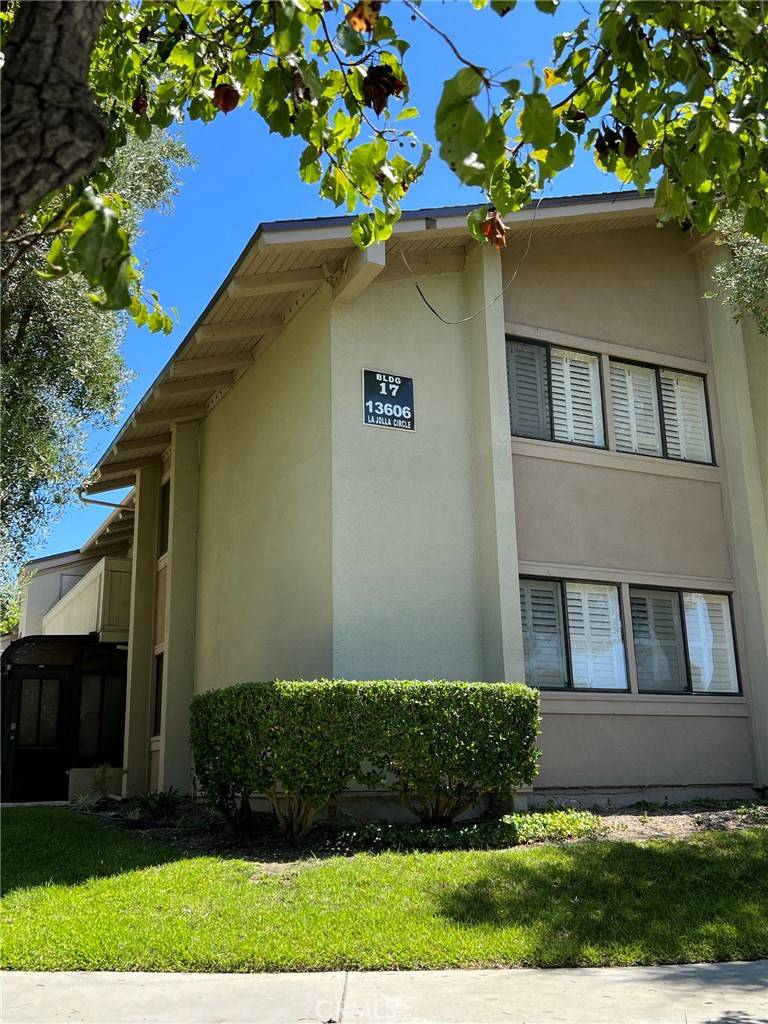 La Mirada, CA 90638,13606 La Jolla CIR #17H