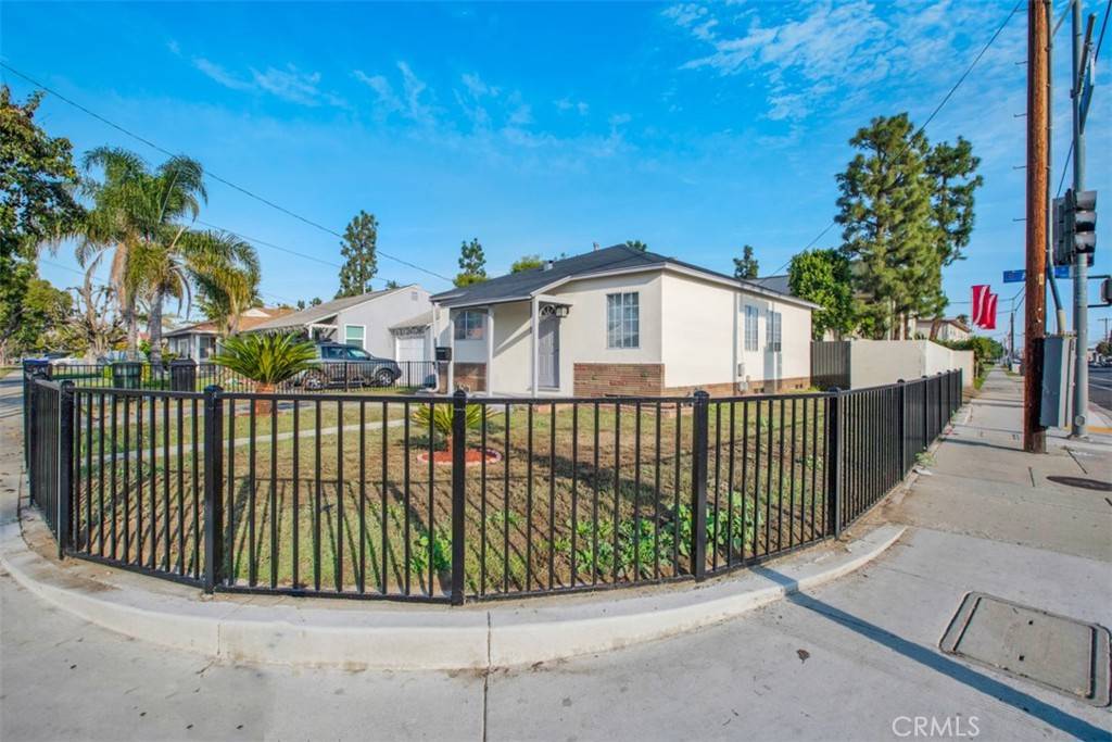 Downey, CA 90241,7369 Adwen ST