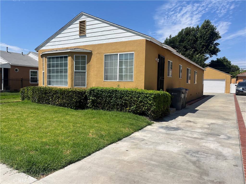 Lynwood, CA 90262,3933 Fernwood AVE