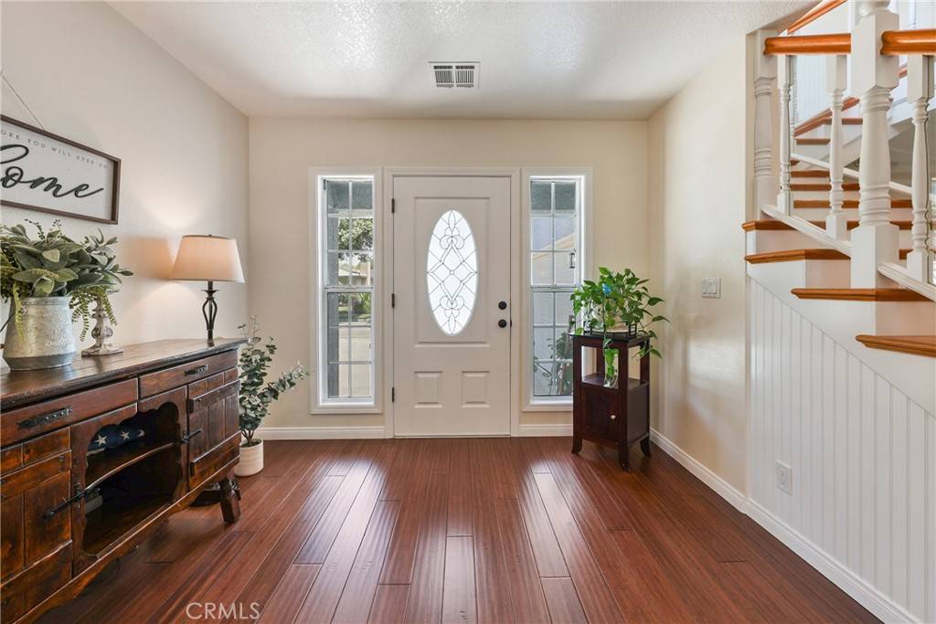 Lakewood, CA 90713,5719 Faust Avenue