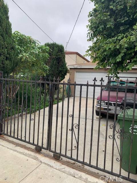 Compton, CA 90222,2423 E Piru ST