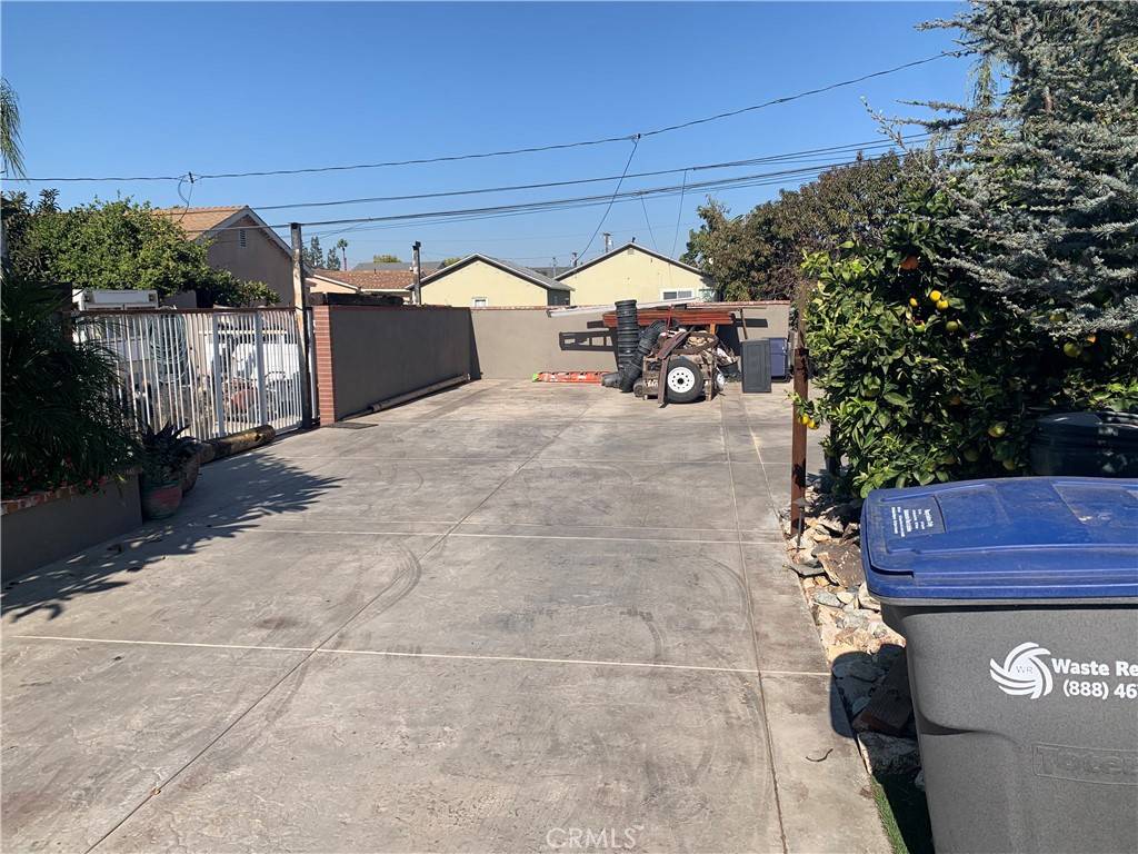 Hawaiian Gardens, CA 90716,12233 216th ST