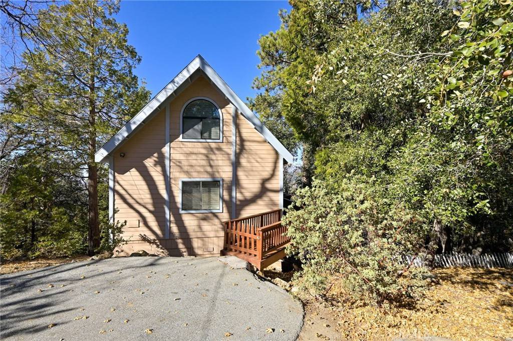 Idyllwild, CA 92549,52250 Sylvan WAY