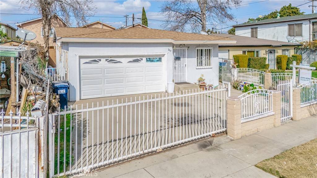 Compton, CA 90222,2067 E Stockwell ST