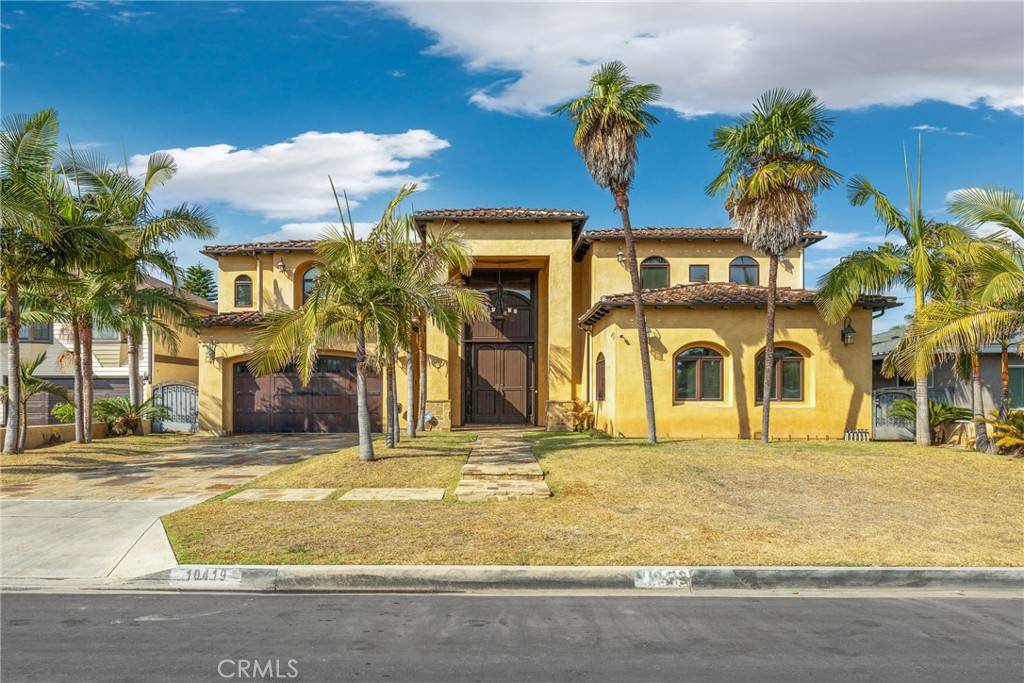 Downey, CA 90241,10419 Bellder DR