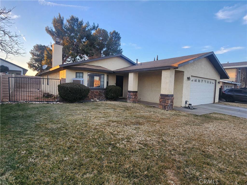 Victorville, CA 92395,12806 Bermuda Dunes DR