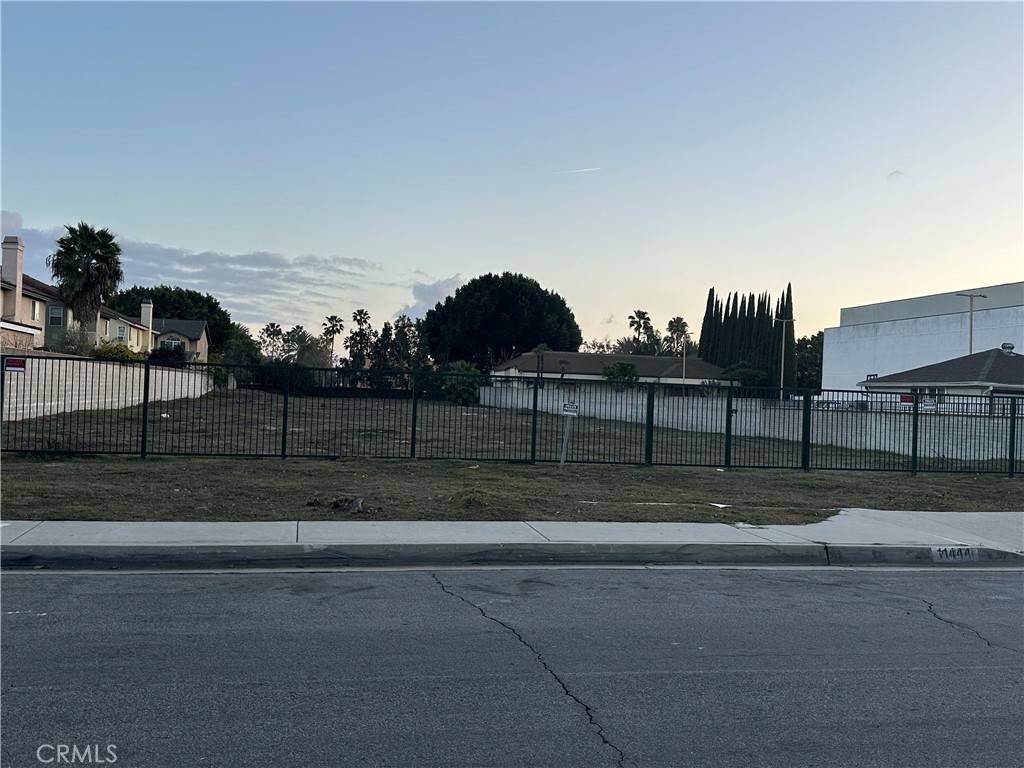 Artesia, CA 90701,11442 187th ST
