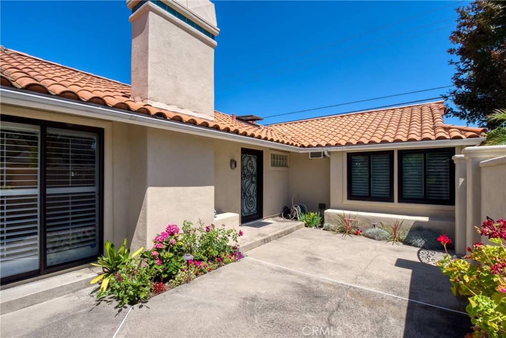 Los Alamitos, CA 90720,12051 Old Mill RD