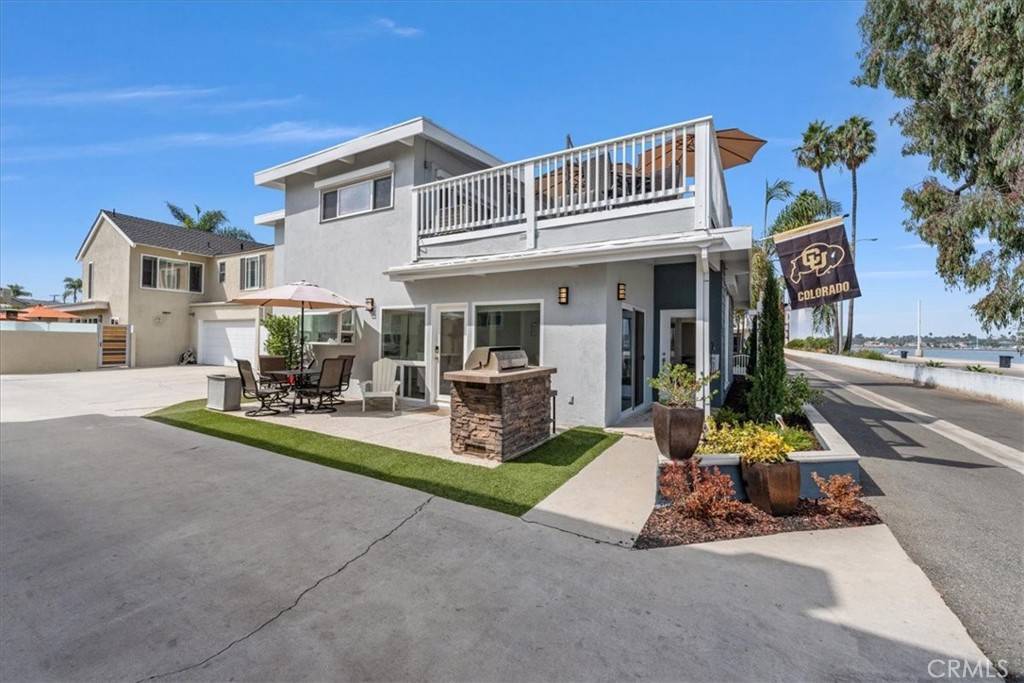 Long Beach, CA 90803,5379 E Paoli WAY