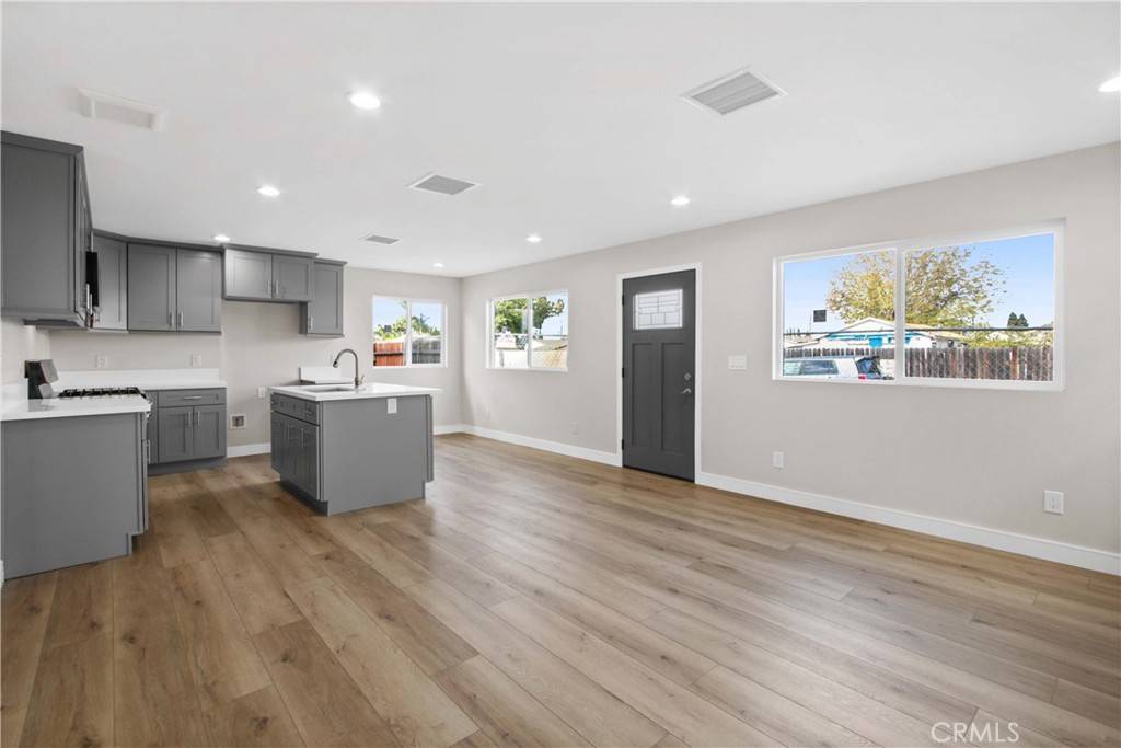 Garden Grove, CA 92844,13396 Magnolia ST