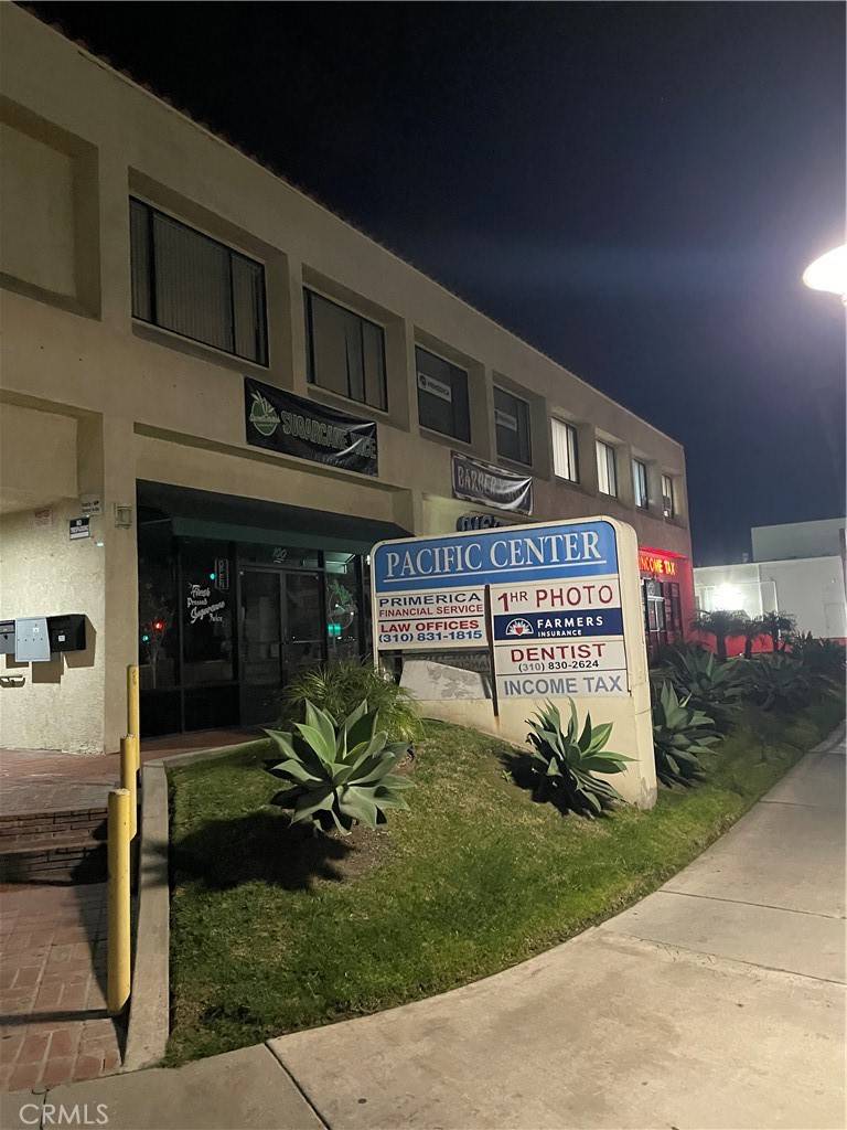 Carson, CA 90745,208 E Carson ST