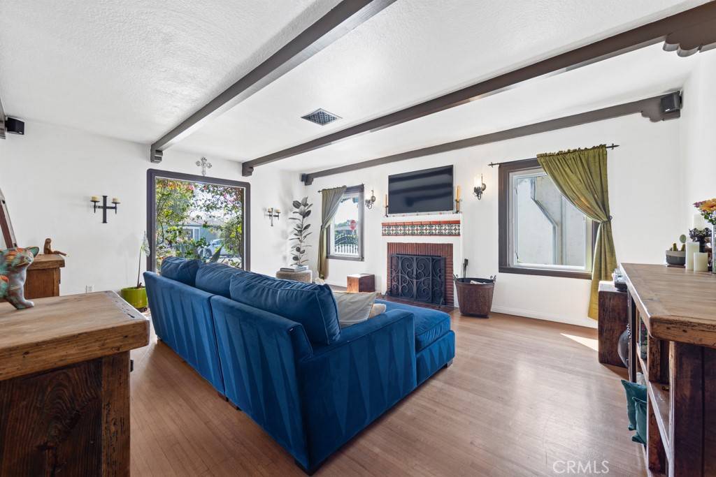 Long Beach, CA 90807,3705 Rose Avenue