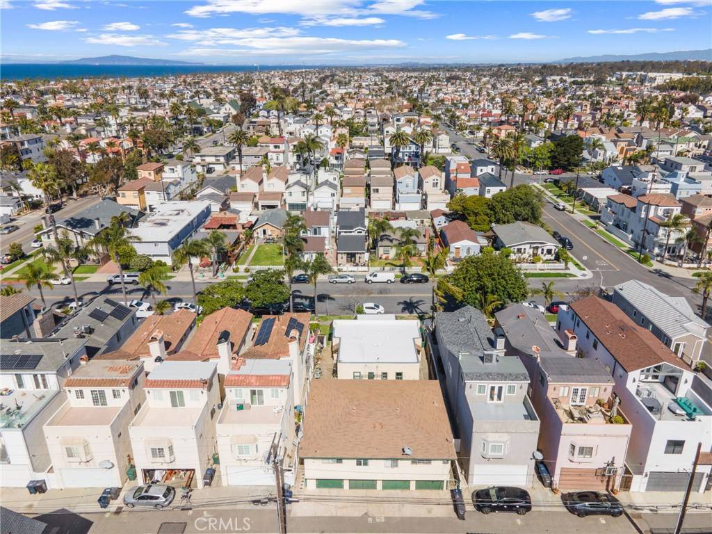 Huntington Beach, CA 92648,420 7th ST
