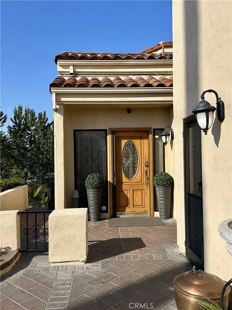 Fullerton, CA 92835,413 Thunderbird CT