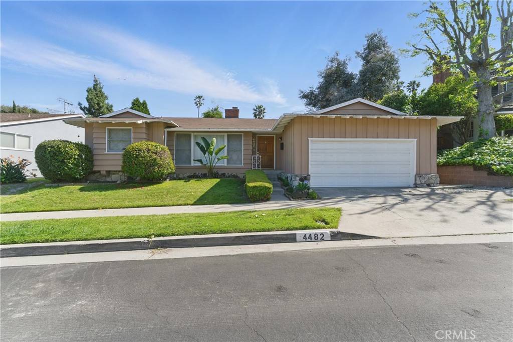 Los Angeles, CA 90008,4482 Don Miguel DR