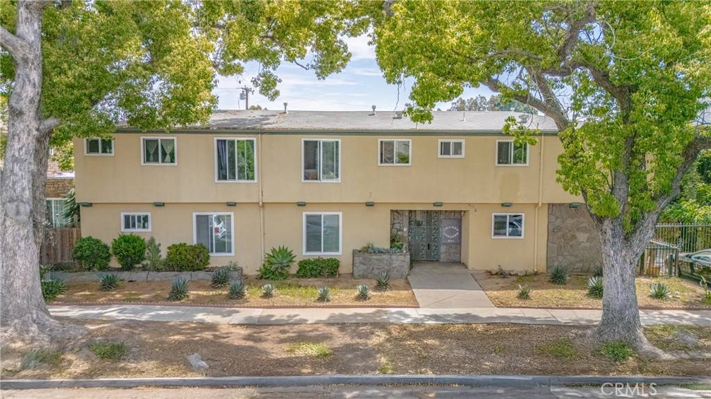 Santa Ana, CA 92701,611 S Orange AVE #11