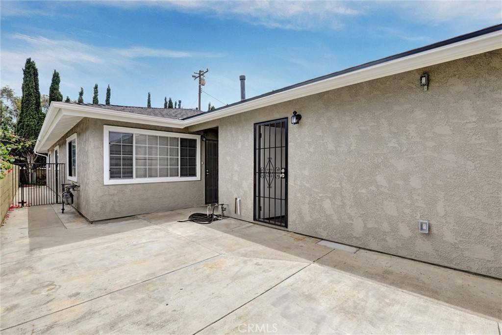 Orange, CA 92865,402 E Glendale DR