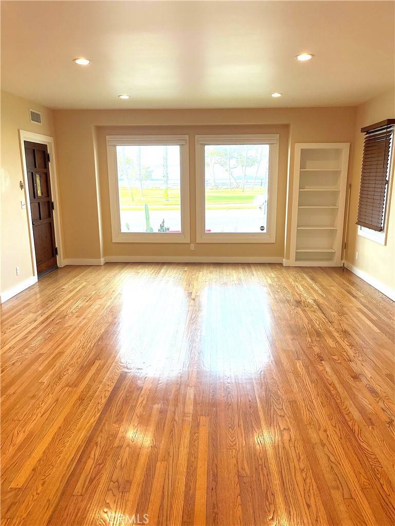 Long Beach, CA 90803,3535 E Ocean AVE
