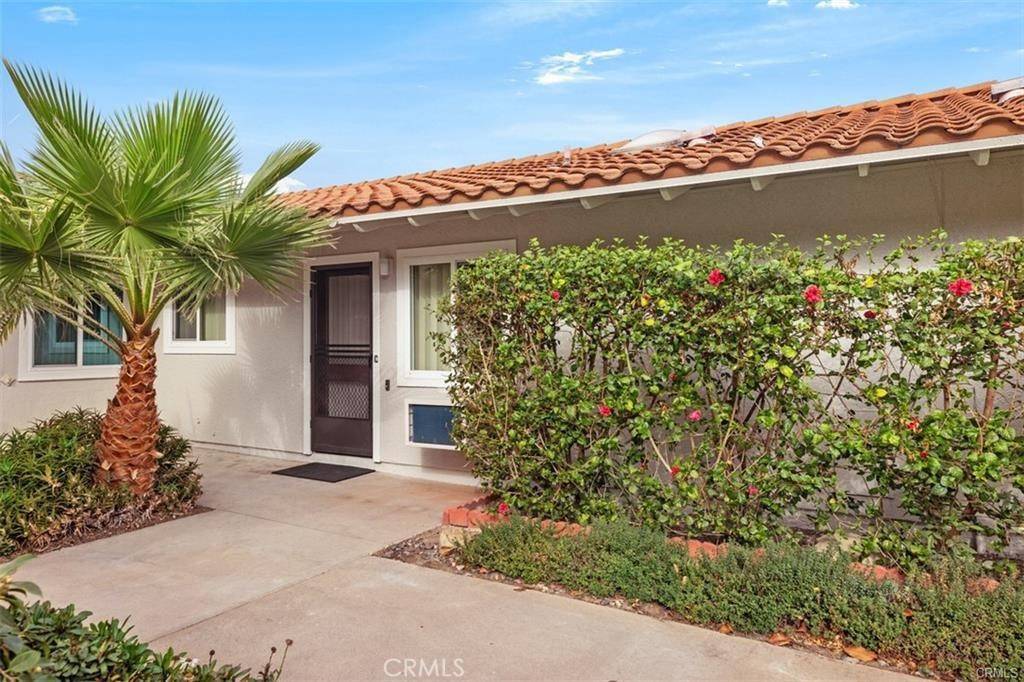 Laguna Woods, CA 92637,2086 Ronda Granada #C