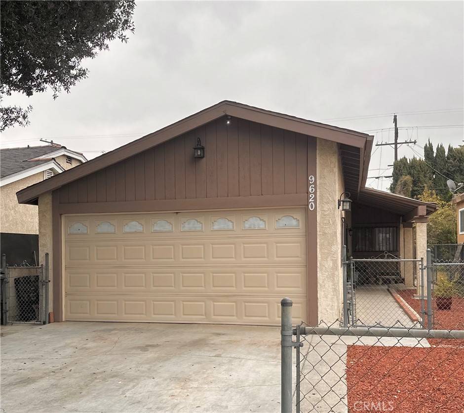 South Gate, CA 90280,9620 San Vincente AVE