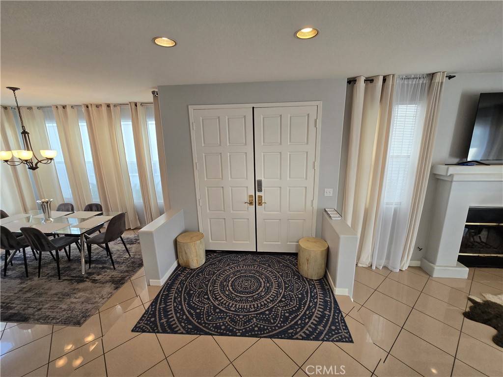 Huntington Beach, CA 92648,624 Goldenwest ST