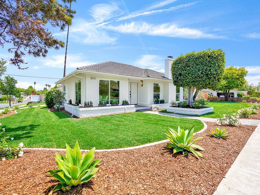 Fullerton, CA 92835,3212 Sunnywood DR