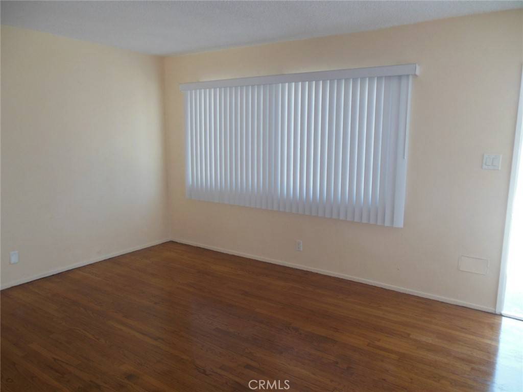 Bellflower, CA 90706,15627 Clark AVE #Middle