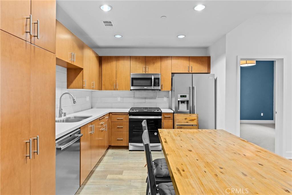 Marina Del Rey, CA 90292,13337 Beach AVE #111