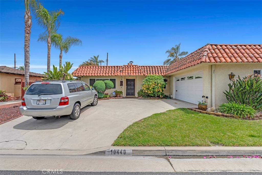 Downey, CA 90241,10440 Manzanar AVE