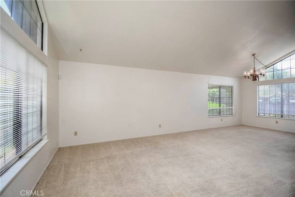 10685 Ridgefield Moreno Valley, CA 92557