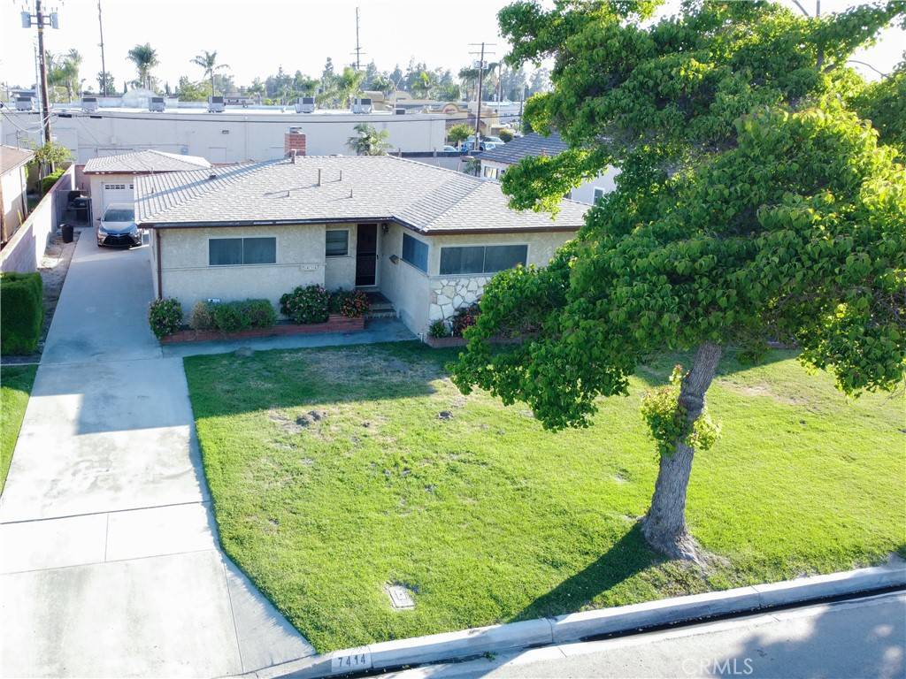 Downey, CA 90240,7414 Dinsdale ST