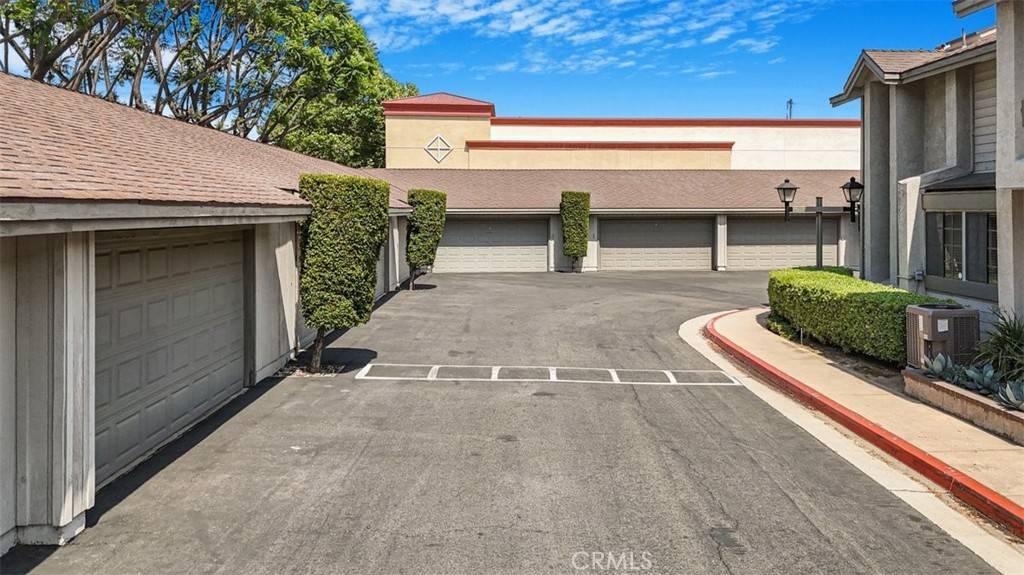 Fullerton, CA 92831,2220 E Chapman AVE #51