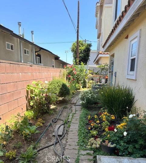 Gardena, CA 90247,15908 Halldale AVE #B