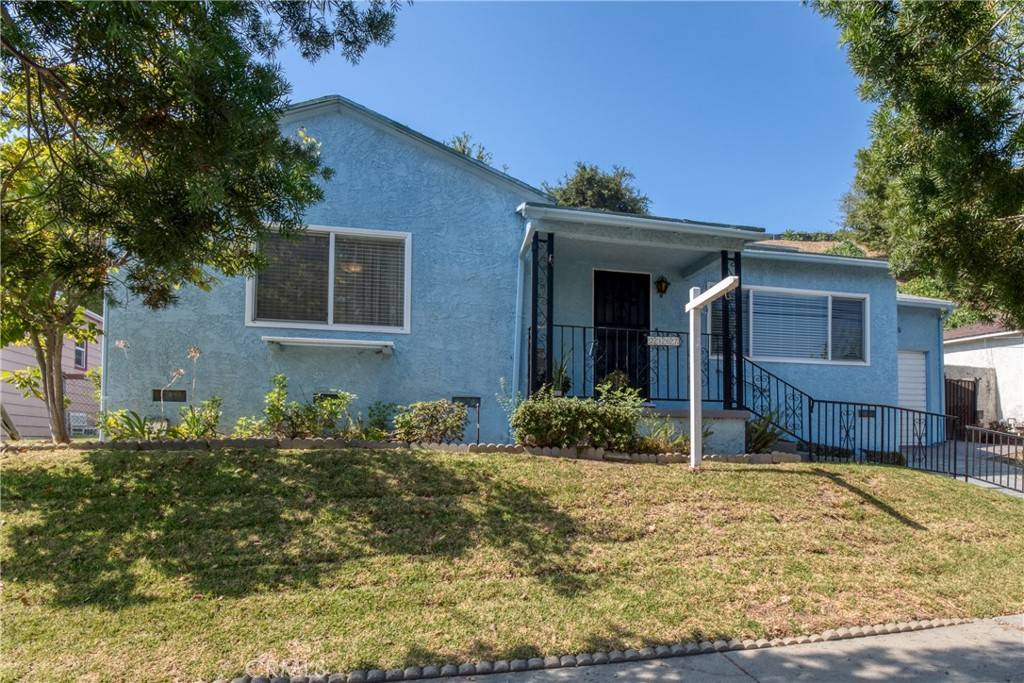 Los Angeles, CA 90032,2107 Cyril AVE