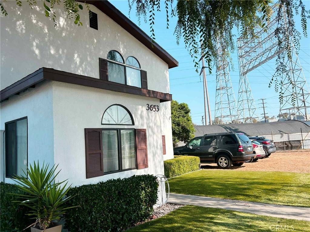 Long Beach, CA 90810,3653 Denver AVE