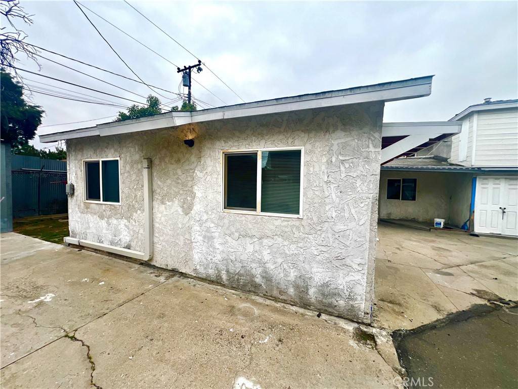 Long Beach, CA 90810,2657 E Monroe ST