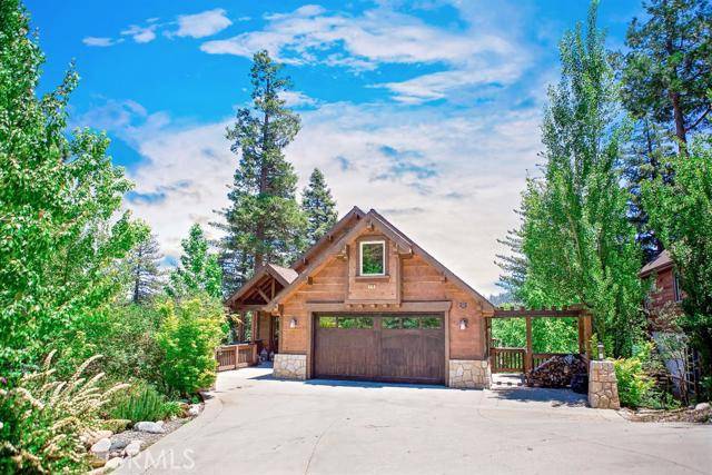 Lake Arrowhead, CA 92352,418 Annandale DR