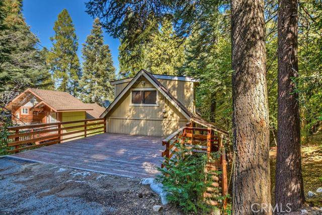 Lake Arrowhead, CA 92352,828 Oakmont LN