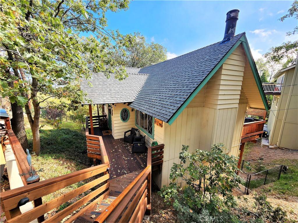 Lake Arrowhead, CA 92352,28239 Arbon LN