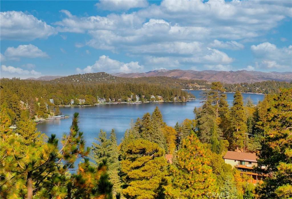 Lake Arrowhead, CA 92352,27354 N Bay RD