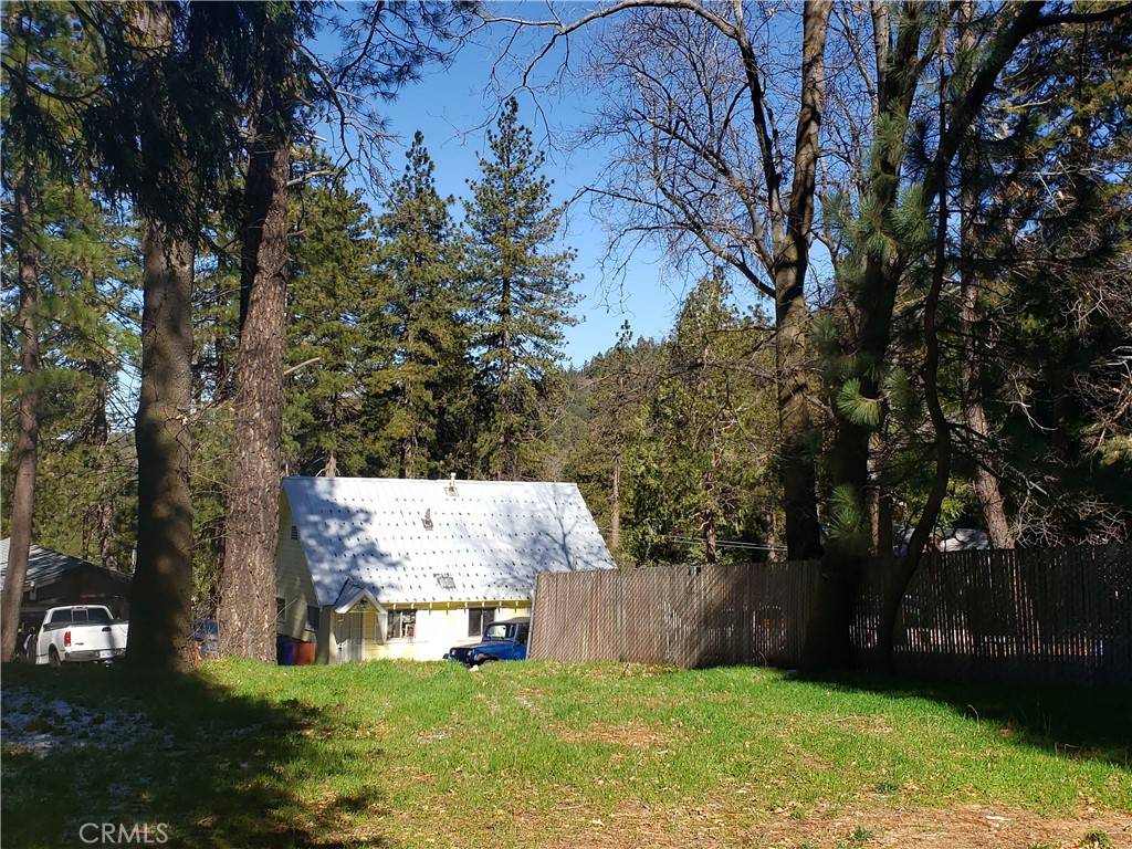 Crestline, CA 92325,22886 Azalia LN