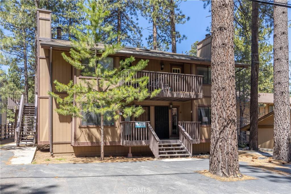 Big Bear Lake, CA 92315,667 Summit BLVD #4