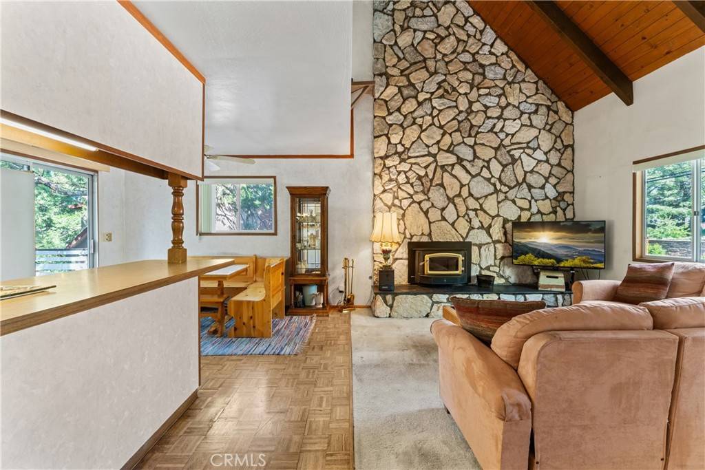 Lake Arrowhead, CA 92352,27219 Bernina DR