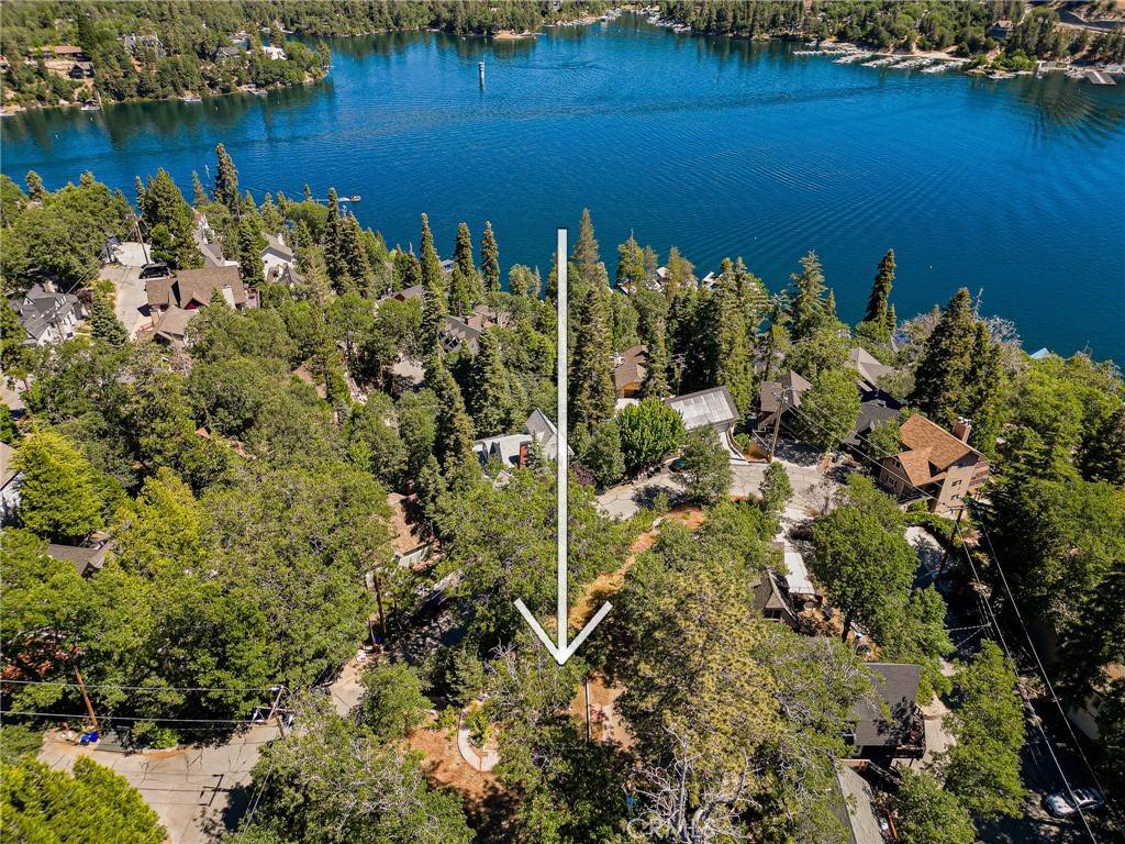 Lake Arrowhead, CA 92352,28787 Cedar DR