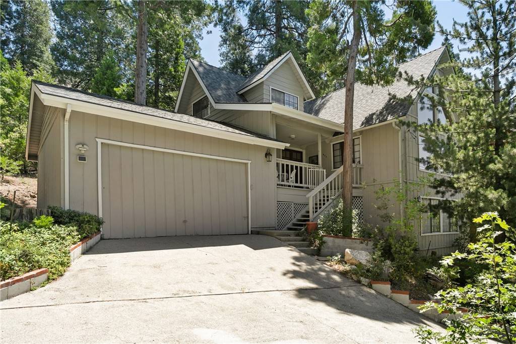 Lake Arrowhead, CA 92352,329 Grass Valley RD