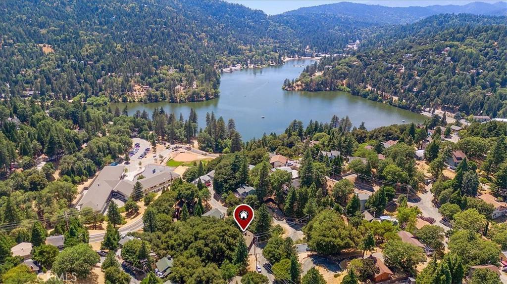 Crestline, CA 92325,460 Delle DR