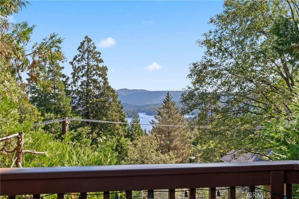 Lake Arrowhead, CA 92352,750 Zurich DR