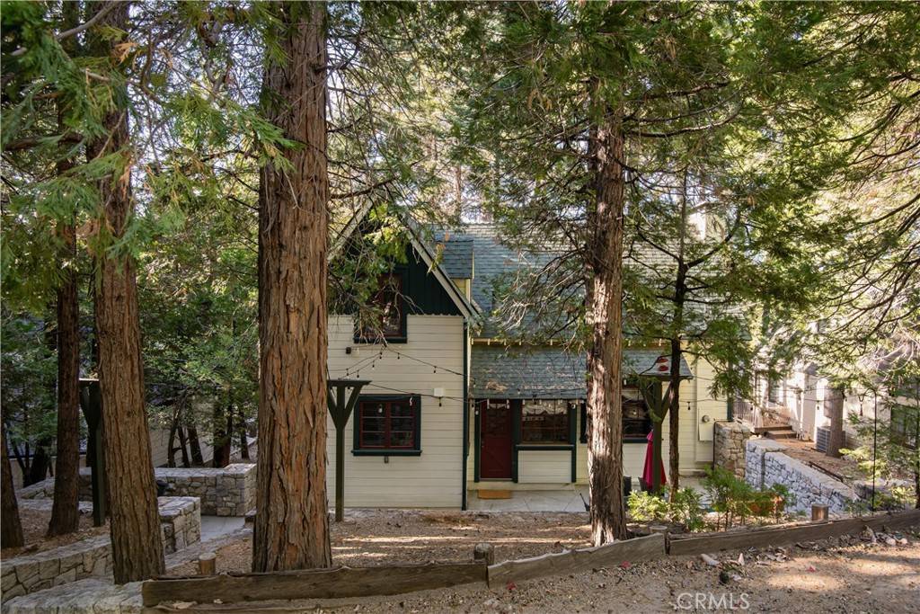 Lake Arrowhead, CA 92352,27675 Lakes Edge RD