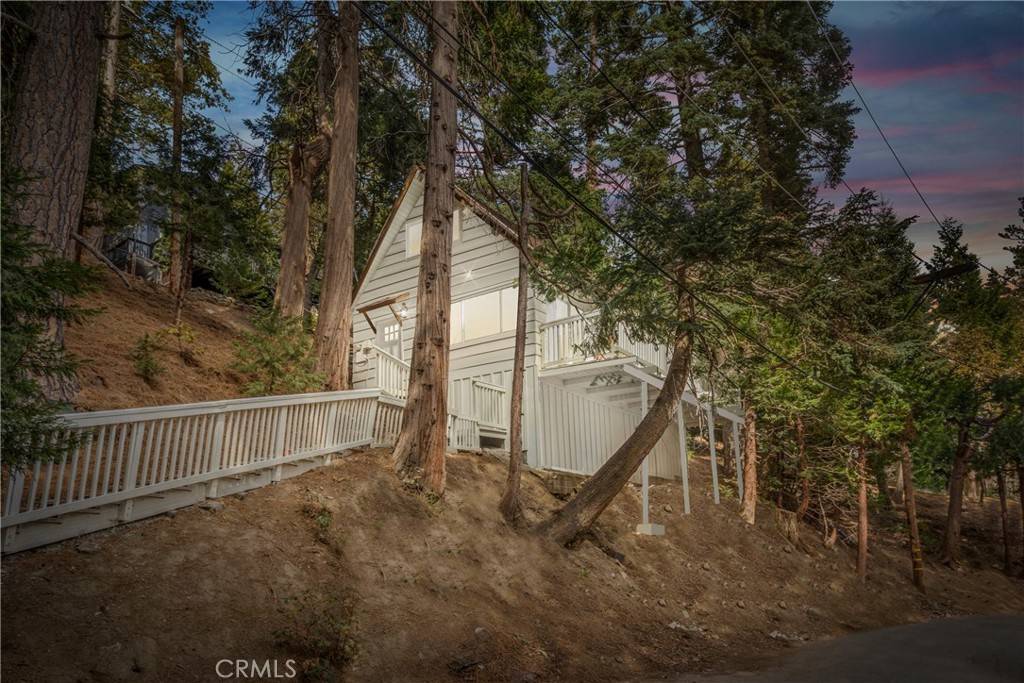 Lake Arrowhead, CA 92352,354 Hillside RD
