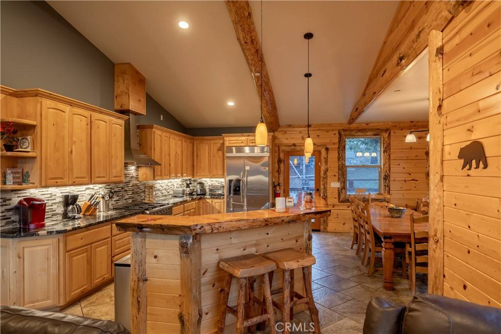 Big Bear Lake, CA 92315,43451 Sheephorn RD